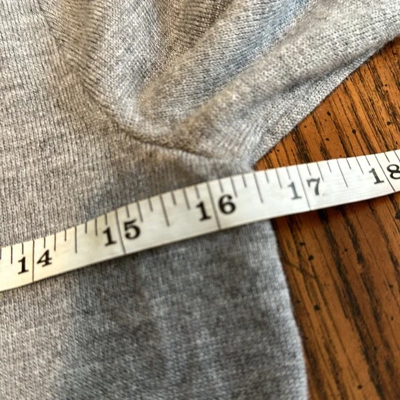 Ralph Lauren Sport 100% Merino Wool Gray Sweater Size Large - Picture 4 of 5